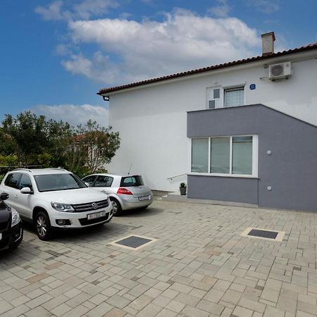 קרק Apartman Laura מראה חיצוני תמונה