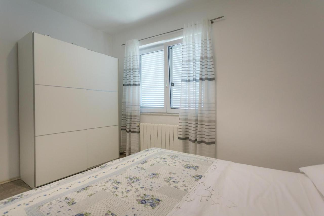 קרק Apartman Laura מראה חיצוני תמונה